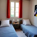 Maison Familiale Avec Jardin, Piscine Et Proche Plage A La Couarde-Sur-Mer - Fr-1-258-98