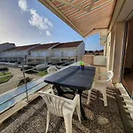 Appartement 3 Pieces Avec Balcon, Piscine Collective Et Parking Proche Ocean A Saint-Hilaire-De-Riez - Fr-1-224C-250