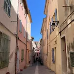 Cassis Centre, Superbe Appartement Neuf, 50M Port.