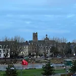 Appartement Lumineux Et Spacieux En Centre Ville
