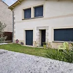 Maison Typique Royannaise Dans Un Quartier Calme