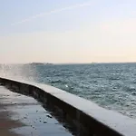 Location Studio Equipe A 200M De La Plage.