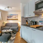 Appartement 2 Pieces, Sud, Balcon, Animaux Acceptes, Lave-Linge - Fr-1-694-121