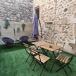 Chez Leon - Clim' & Patio - Appart Loupian Centre