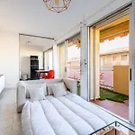 Joli Studio Avec Vue Mer