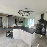 Jolie Maison Avec Piscine Chauffee En Campagne
