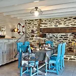 Localise - M3A La Maison Du Pecheur Au Guilvinec - Chambres Vue Mer - A 20M De La Mer Situee A La Pointe De Men Meur - Tout A Pied, Plage, Port, Centre, Commerces, Marche - Wifi Inclus - Linge De Lit Inclus - Jardin Clos - En Option , Menage Et Servi