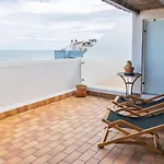 Rooftop Front De Mer