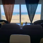 La P'Tite Maison De La Plage.
