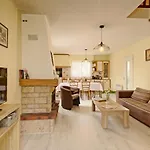 Holiday Home Le Clos Er Bert By Interhome