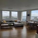 Magnifique Appartement Dernier Etage Avec Terrasse En Centre Ville, Vue Mer Panoramique