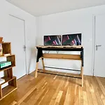 L'Esthete *100M De La Mer*