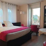 Logis Hotel Saint Guirec Et De La Plage
