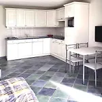 Appartement Rez-De-Jardin 5 Pers, 2Min Plage, Terrasse, Vue Mer, Garage - Fr-1-723-26