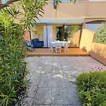 Studio Cabine Avec Terrasse Ombragee, Proche Plage Et Port, Parking Prive - Fr-1-723-83