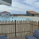 Appartement T2 En Rdc Avec Terrasse, Piscine, Et Parking - Fr-1-195-47