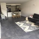 Belle Grande Marina En Duplex Avec Appontement