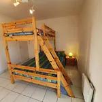 Appartement 3 Pieces Avec Balcon, Piscine Collective Et Parking Proche Ocean A Saint-Hilaire-De-Riez - Fr-1-224C-250