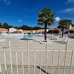Maison Avec Piscine Chauffee, Terrasse Et Parking A 300M De L'Ocean - Fr-1-224C-219