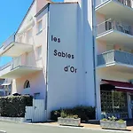 Studio Centre-St Palais Avec Terrasse Et Garage, Proche Plages Et Attractions - Fr-1-550-28