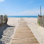 La Grande Motte - Parking - Plage - Port -Centre Ville
