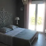 Aux Deux Cedres