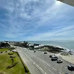 Quiberon: Apt 2P, Balcon Sud, Garage, Face A La Grande Plage - Fr-1-478-212