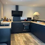 Charmant T3 Avec Piscine Et Parking Dans Maison Basque - Fr-1-239-927