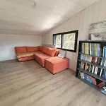 Jolie Maison Bois 8 A 10 Personnes