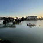 La Cabine Du Capitaine