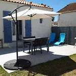 La Petite Maison A Mamy La Cotiniere