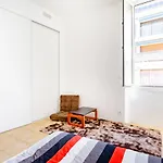 Room Rental In Apartment In Marseille