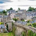 Olivia - Charmant Appartement St-Malo Intra-Muros