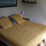 Maison De Plain Pied A 1 Km De La Mer , Avec Piscine Securisee