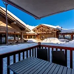 Apartment Ecrin Des Neiges - Val Claret-2 By Interhome