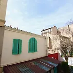 Chic And Nenwly Renovated Apartment - Central Location