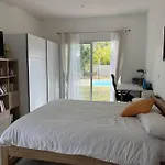 Villa Avec Magnifique Piscine Et Grand Jardin, A 2 Pas Du Golf Et De La Plage