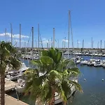Au Bord De L'Eau, Profitez D'Un Moment De Calme !