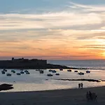Studio Avec Terrasse Et Jardin A 100 M De La Plage