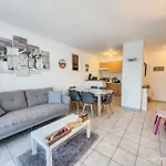 Bel F3 En Residence Avec Piscine, Baignoire Balneo