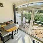Appartement Refait A Neuf, Calme Avec Terrasse Et Parking, Proche Plage Et Port - Fr-1-723-4