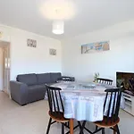 Bel Appartement T2 Avec Loggia A 2 Min Des Thermes, Wi-Fi, Classe 2 Etoiles - Fr-1-553-211