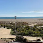 Appartement En Bord De Mer Avec Mezzanine, Balcon Et Parking Prive A Port Leucate, 6 Couchages - Fr-1-81-482