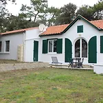 Maison Renovee Avec Jardin, A 450M Du Marche Et Proche Plages - 2 Couchages - Fr-1-246A-87