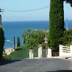 Villa Avec Grande Piscine Plage Et Port De Sanary A Pieds