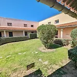 Duplex Entierement Renove Avec Balcon & Parking