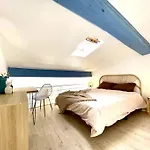 Blue Sky Apartment