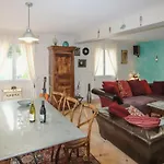 Lovely Home In Martigues With Wifi