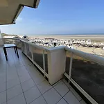 Appartement Rdc Face A La Mer Avec Balcon Et Parking Privatif - Fr-1-672-26