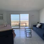 Appartement Rdc Face A La Mer Avec Balcon Et Parking Privatif - Fr-1-672-26